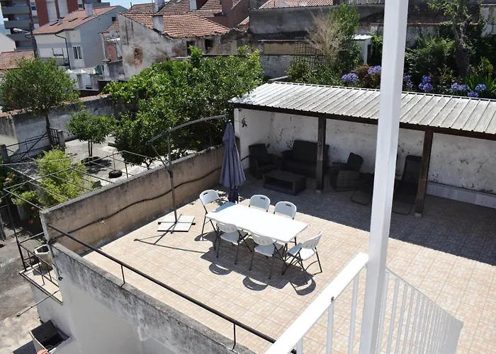 Conchada House 13 * קוימברה